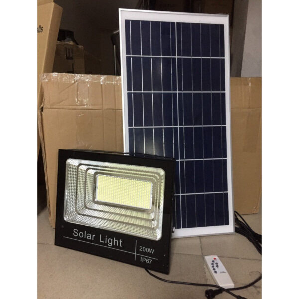 ĐÈN PHA NĂNG LƯỢNG MẶT TRỜI 200W